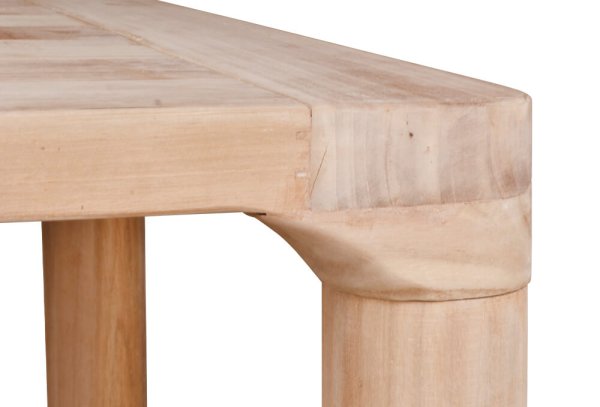 Detailaufnahme der runden Tischbeine und geschwungene Eckverbindung beim Tisch Zubella 140