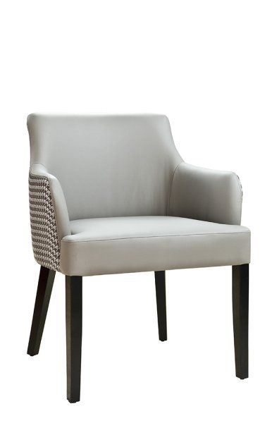 Beizton: Schwarz/Bezug: Kaiman-494 (innen),Cassio-14 (außen)