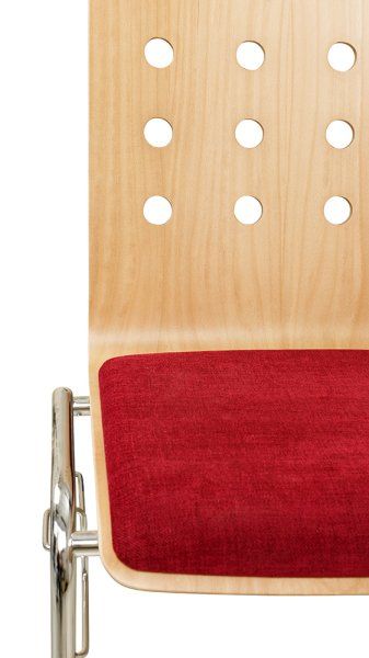 Konferenzstuhl Eruno-510 mit rotem Sitzpolster, verchromtem Metallgestell, stapelbar Beizton: Buche natur | Bezug: Princess 140