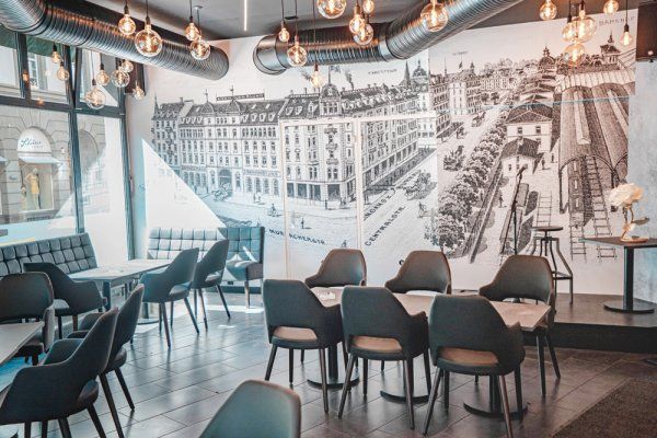 Polsterstuhl Gastronomie Sona 200 Arm in der Zentralbar | Luzern (CH) | Foto: Tino Hansen