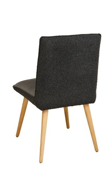 Beine: Eichenholz │ Bezug innen: A1987 │ Bezug außen: Antelao-421