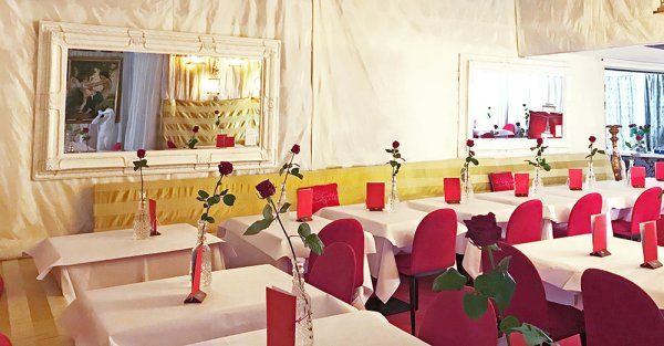 Tischgestell aus Metall für die Gastronomie - Marino-TGF-400 eingedeckt im Restaurant